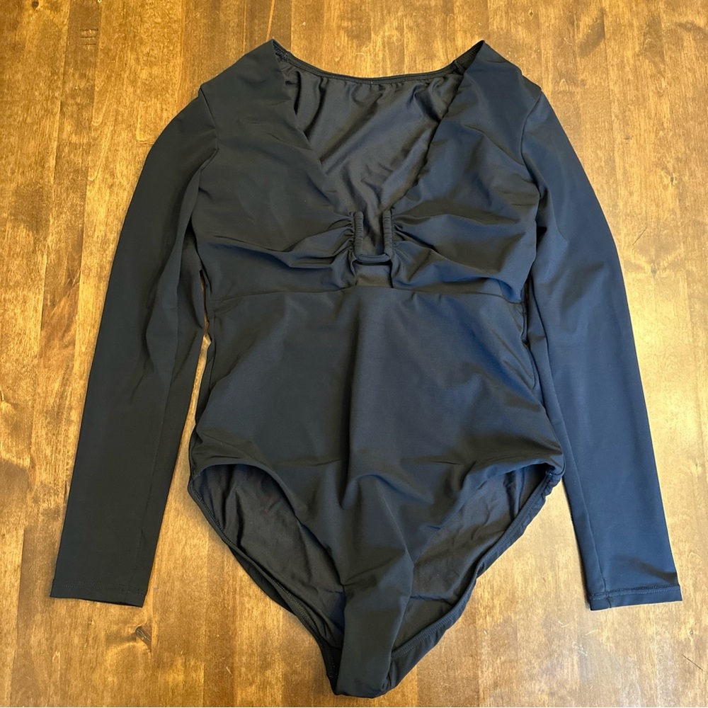 JETS Australia Long Sleeve Swimsuit Size 14 Black Plunge‎ Sexy Resortwear Beach